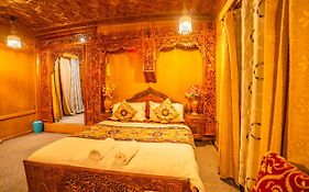 New Bombay Heritage Group Of House Boat